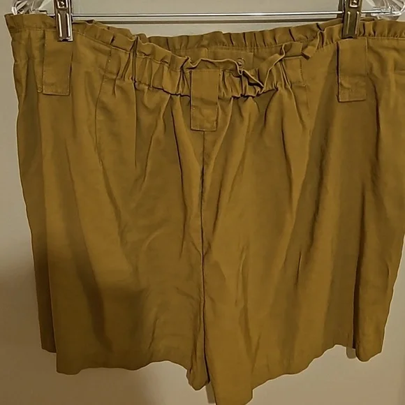 Women’s shorts - Picture 5 of 8